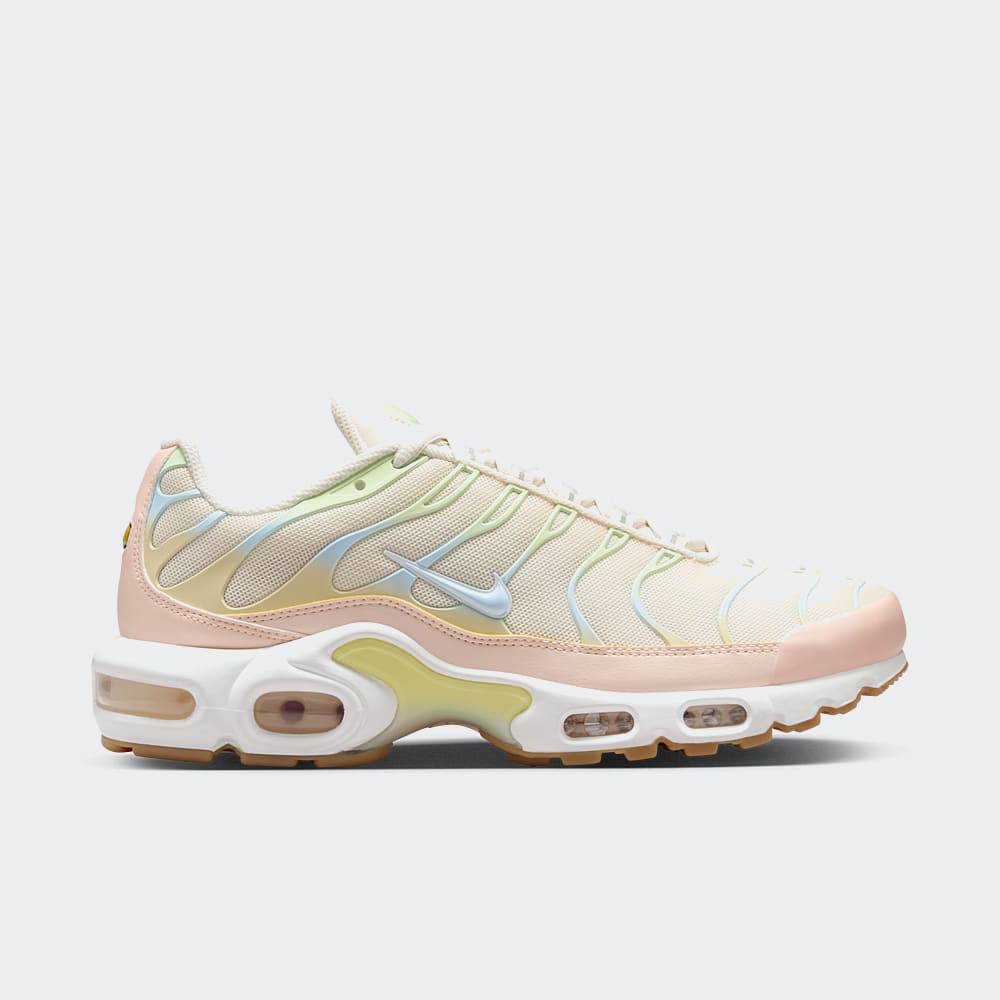 Air max plus light crimson on sale